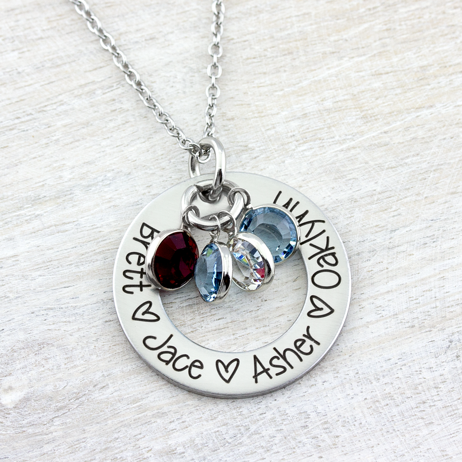 Custom Engraved Mama Bar Necklace - Heartfelt Tokens